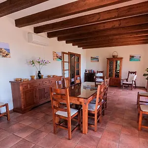 Villa Sa Sinia - Family Rural House With Pool And Mountain Views, S'Horta
